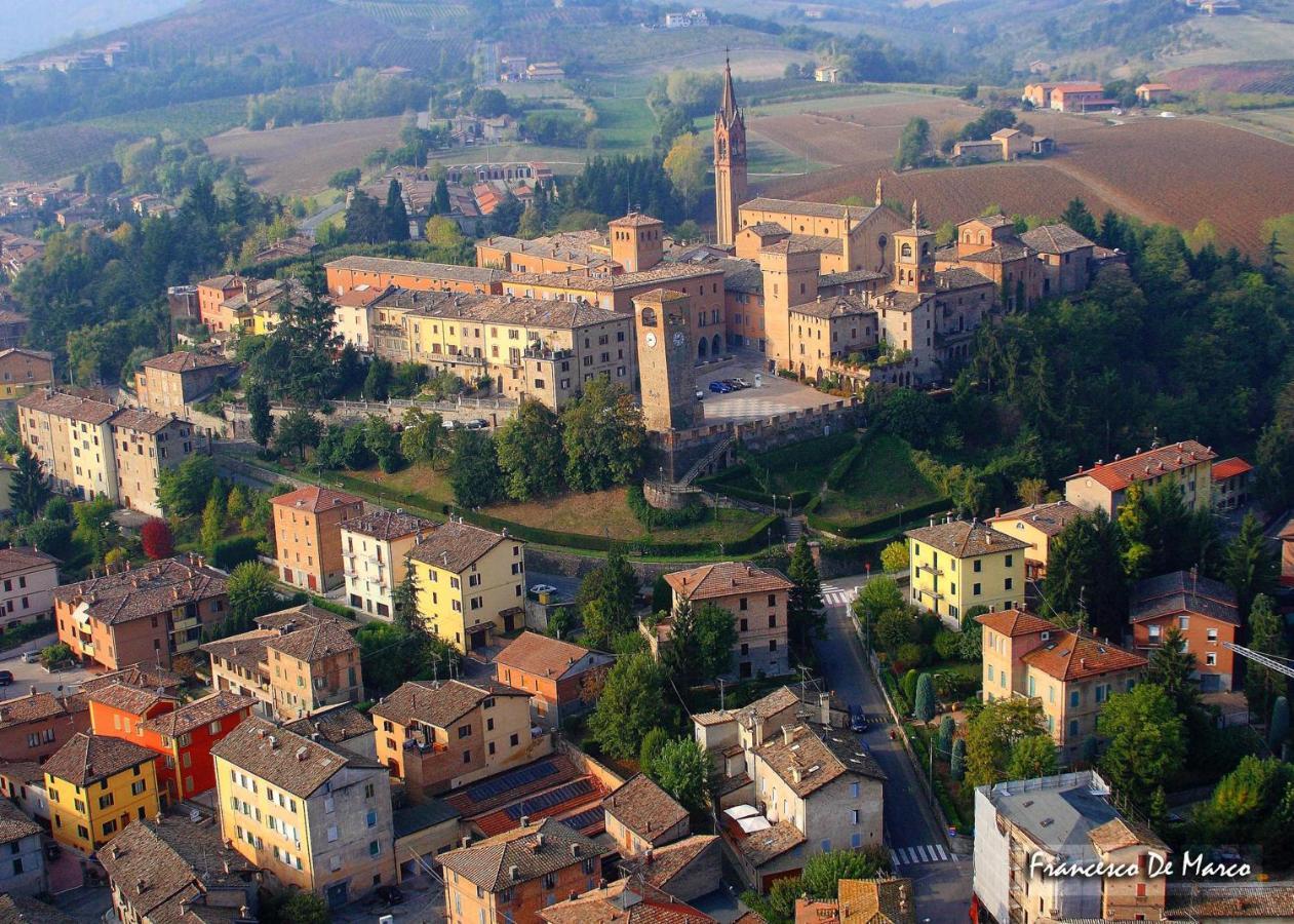 Casa Vacanze Asia Castelvetro di Modena Exteriör bild